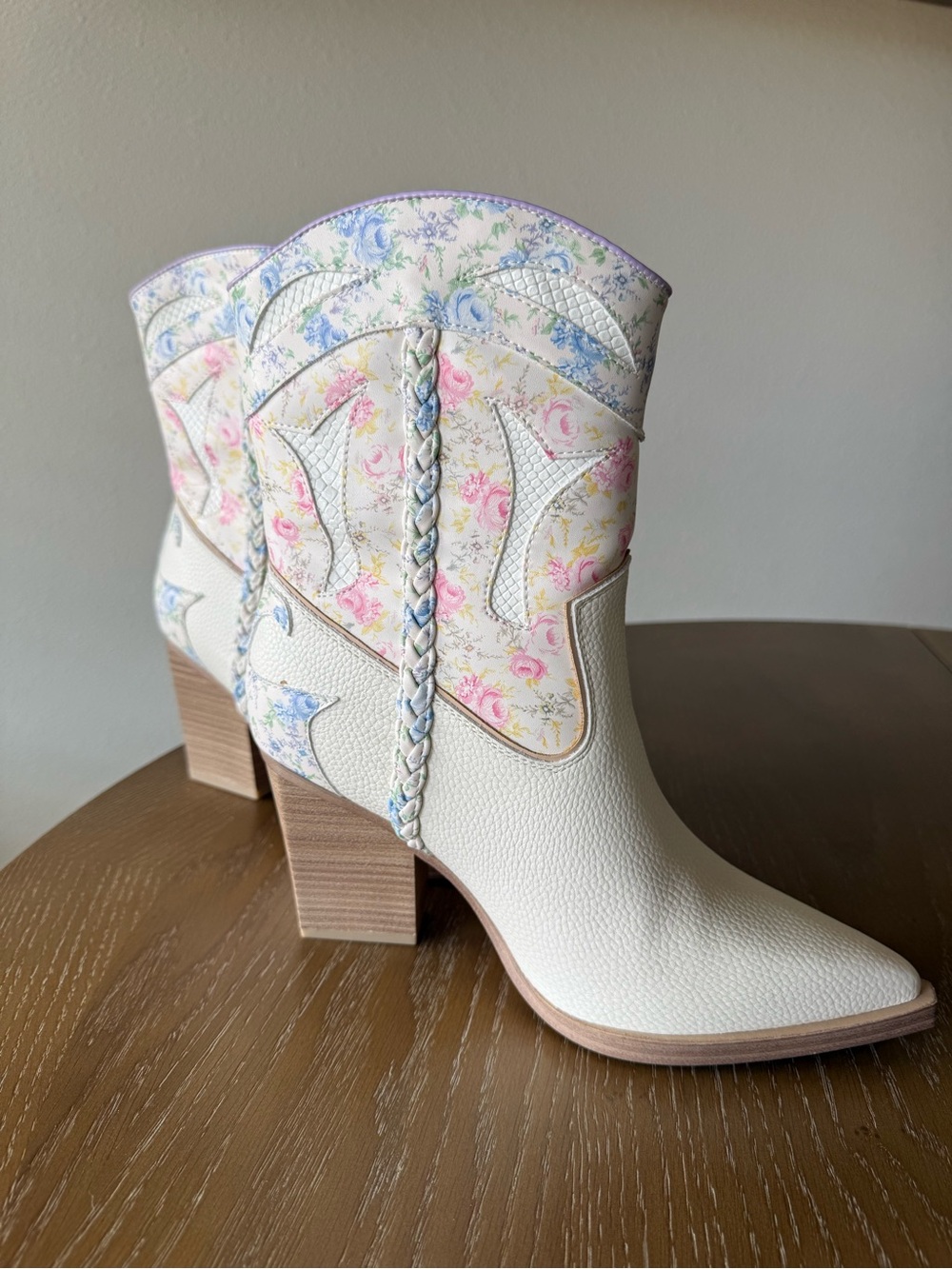 Altar’d State Floral Western Ankle Boots NWOB Size 7.5 Cottagecore Boho